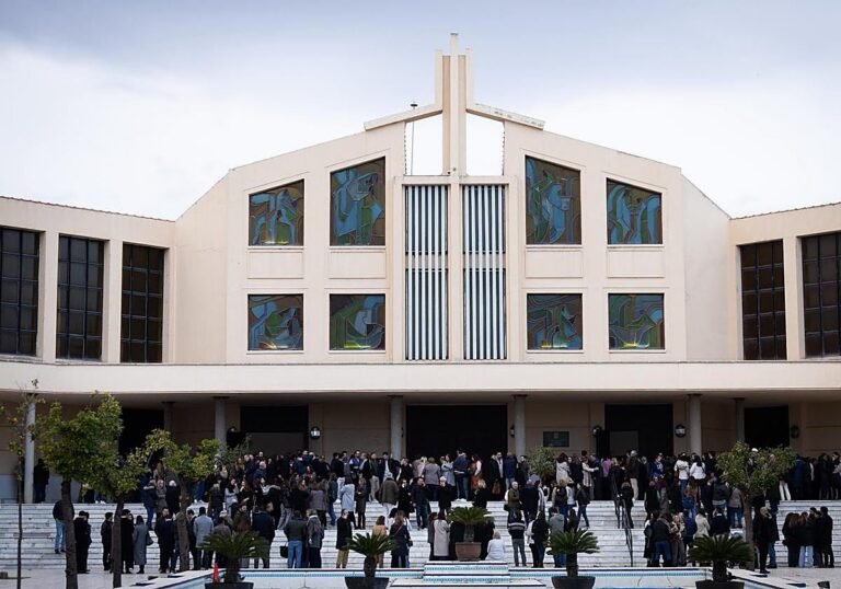 Dónde Está La Funeraria Los Paltos En La Cruz Y Qué Servicios Ofrece