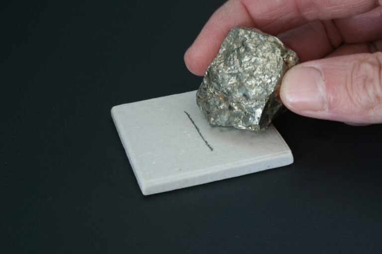 Cómo Saber Si Una Piedra Es Plata Verdadera O Falsa