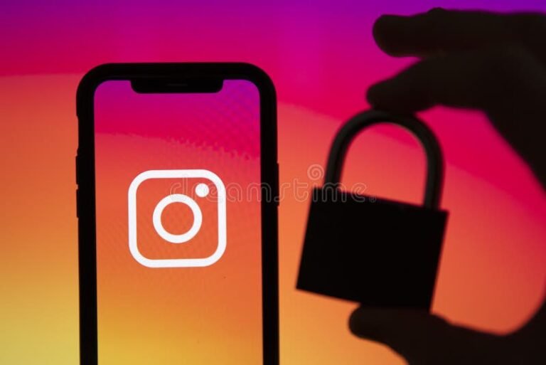 telefono con icono de instagram bloqueado